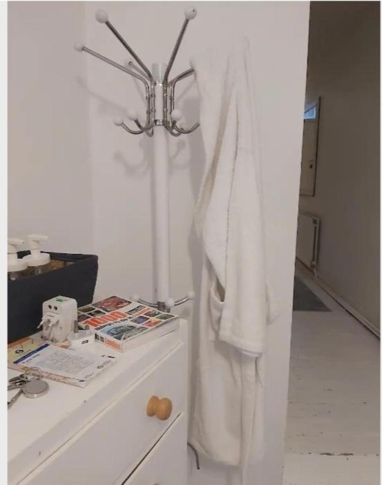Centrel To London Single Bed Room Quiet Home With Host And Breakfast Exteriör bild